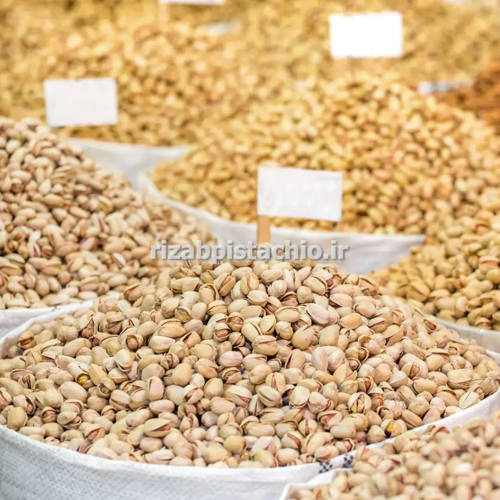 خرید و فروش عمده پسته ایرانی اکبری با بسته بندی شیک در تهران